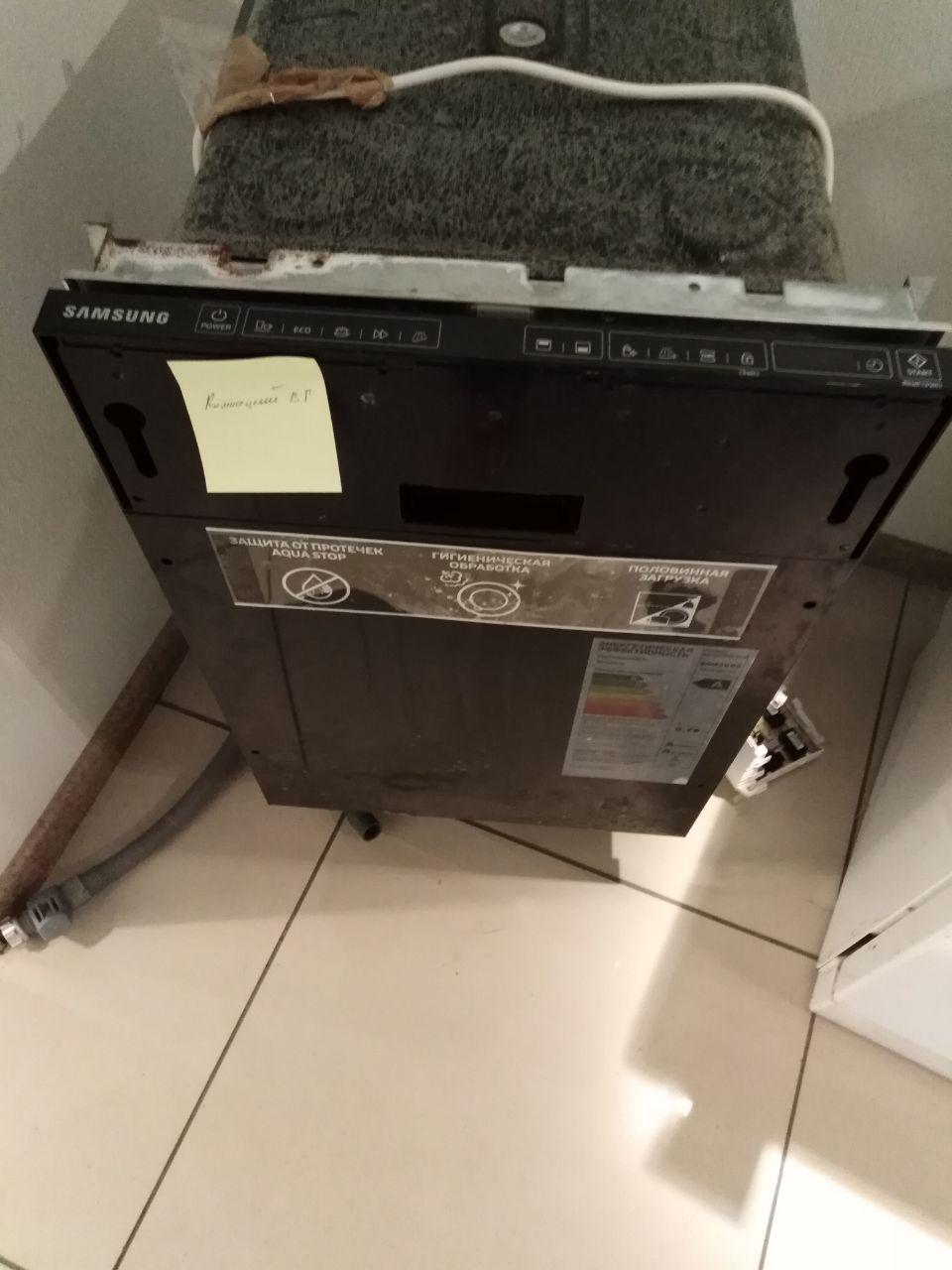 Фото задней стенки посудомоечной машины Samsung (Самсунг)